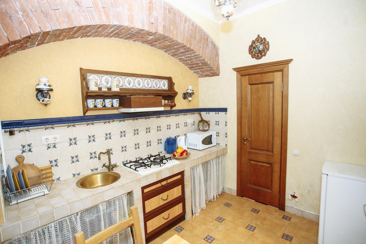 Apartamento Halytska Leópolis Exterior foto