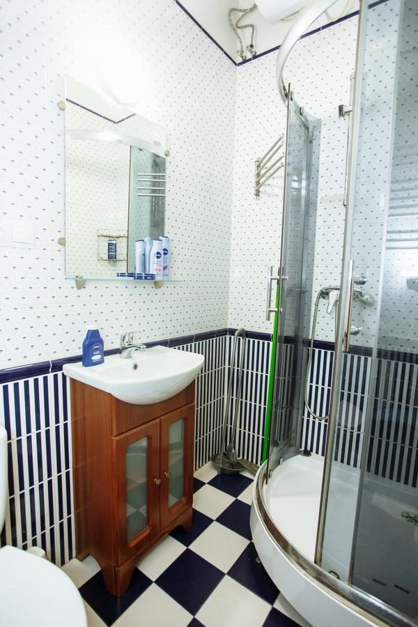 Apartamento Halytska Leópolis Exterior foto